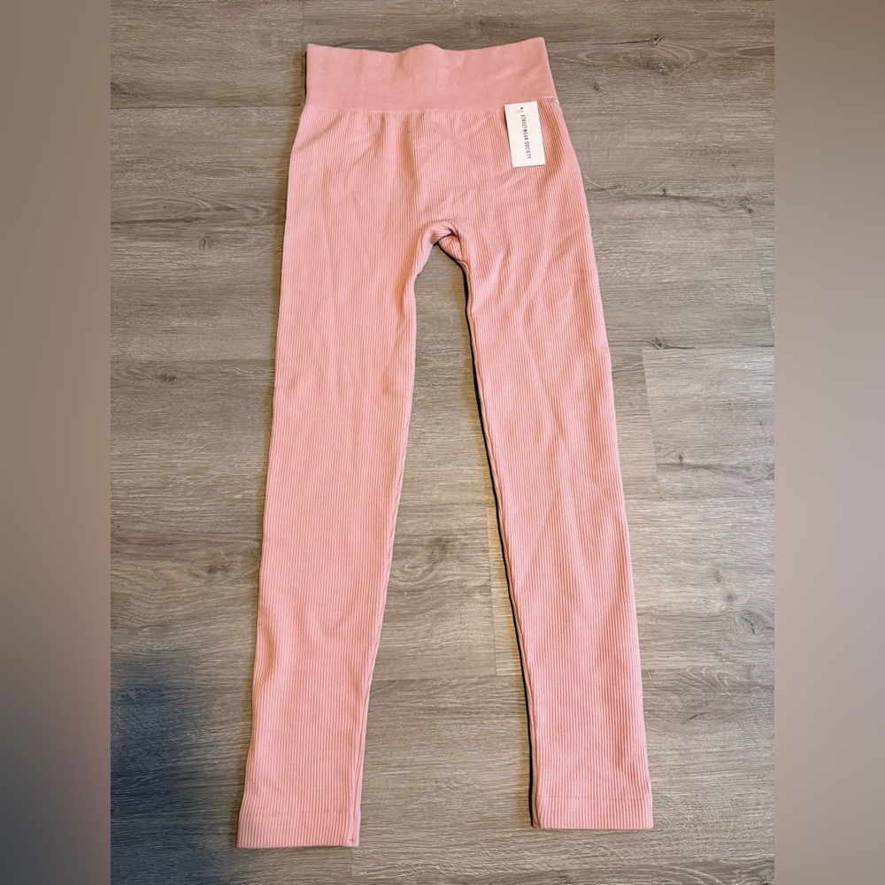 Streetwear Society Soft Pink Leggings